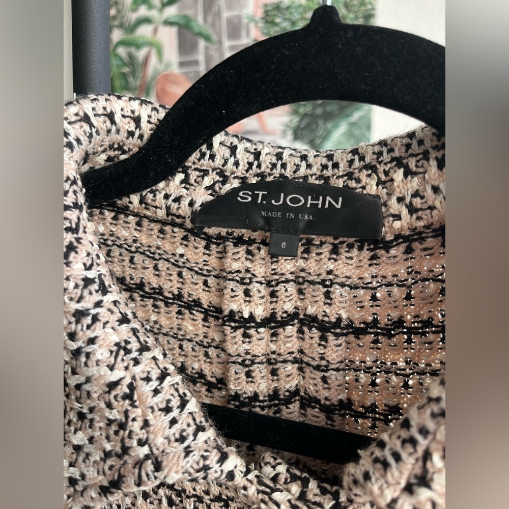 St. John Black and Cream Tweed Jacket - Picture 5 of 5